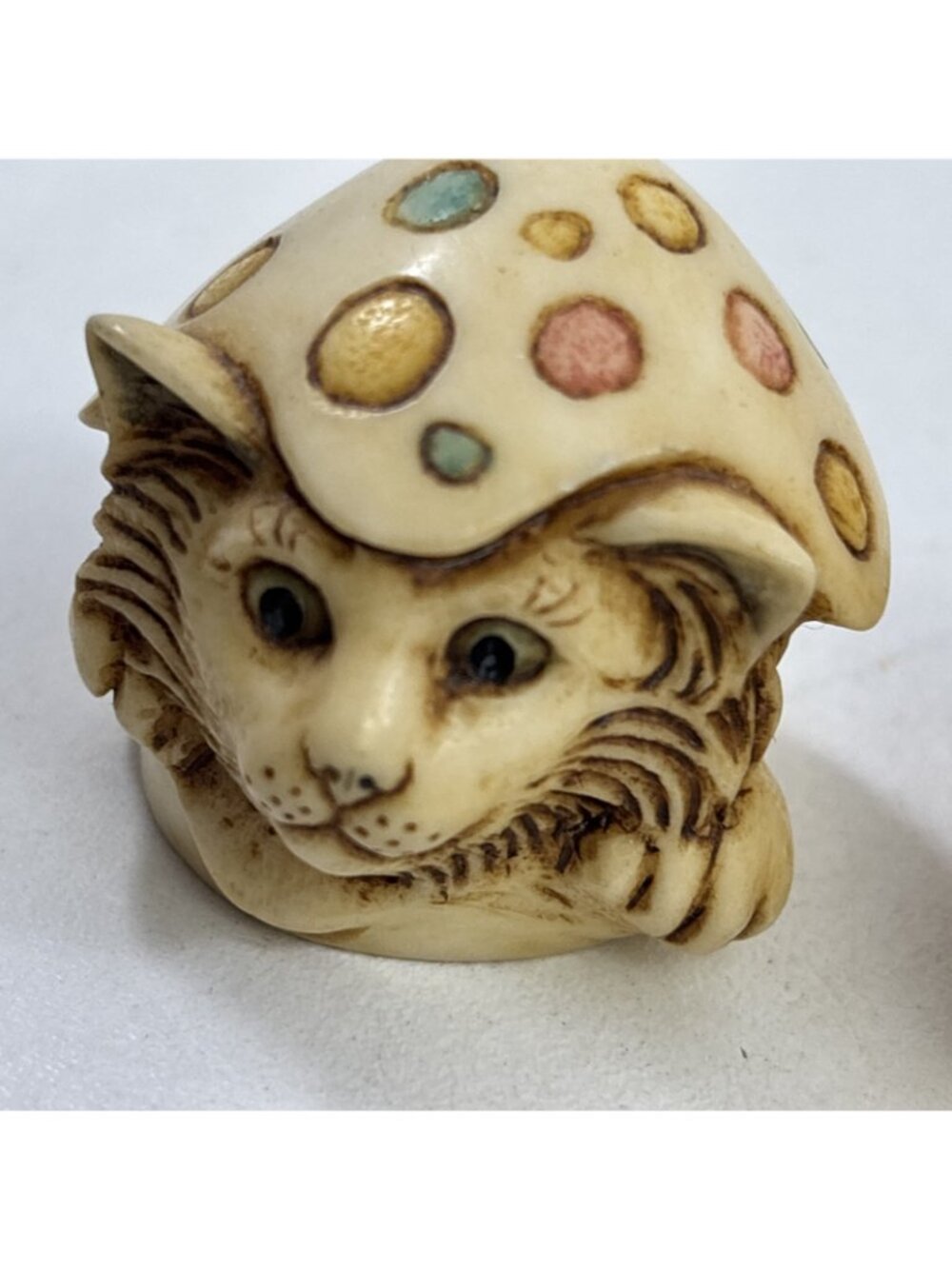 2001 Harmony Kingdom Pot Bellys "April " Birthday Easter Calendar Cat Figurine - Picture 5 of 7